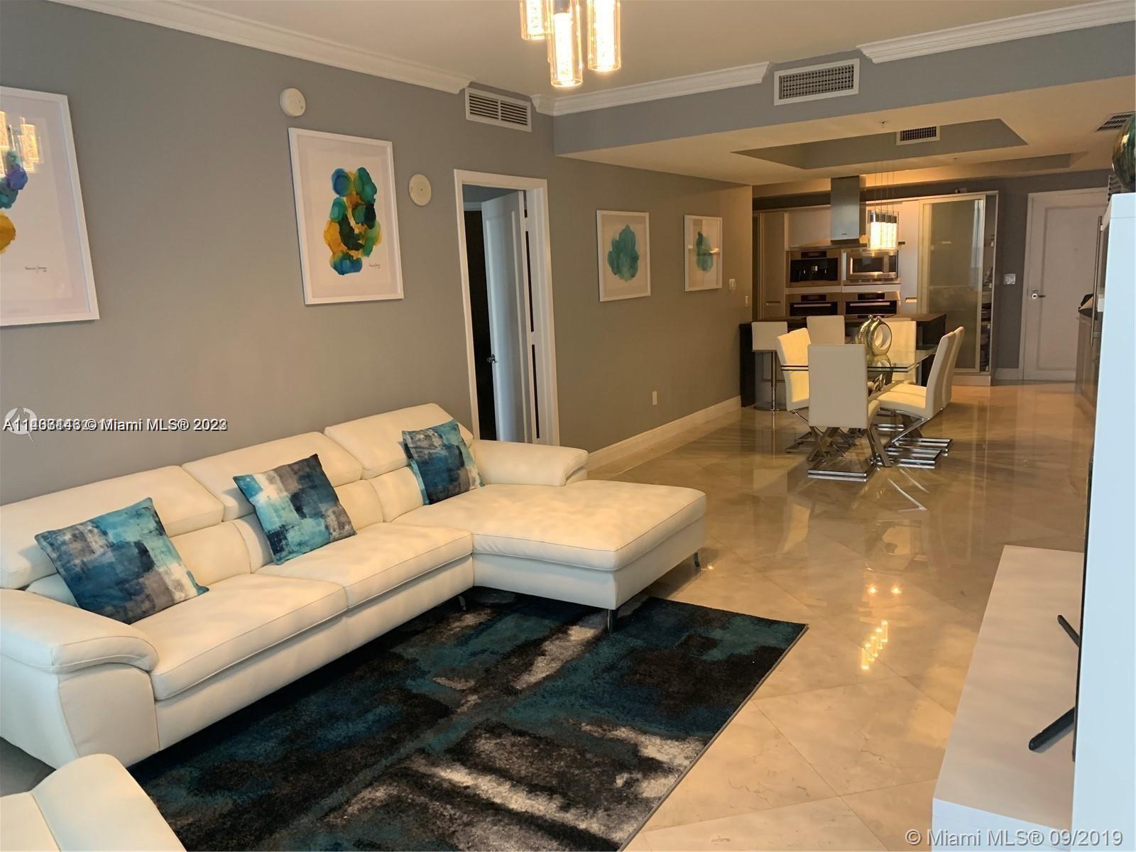 TRUMP ROYALE CONDO - Residential Lease