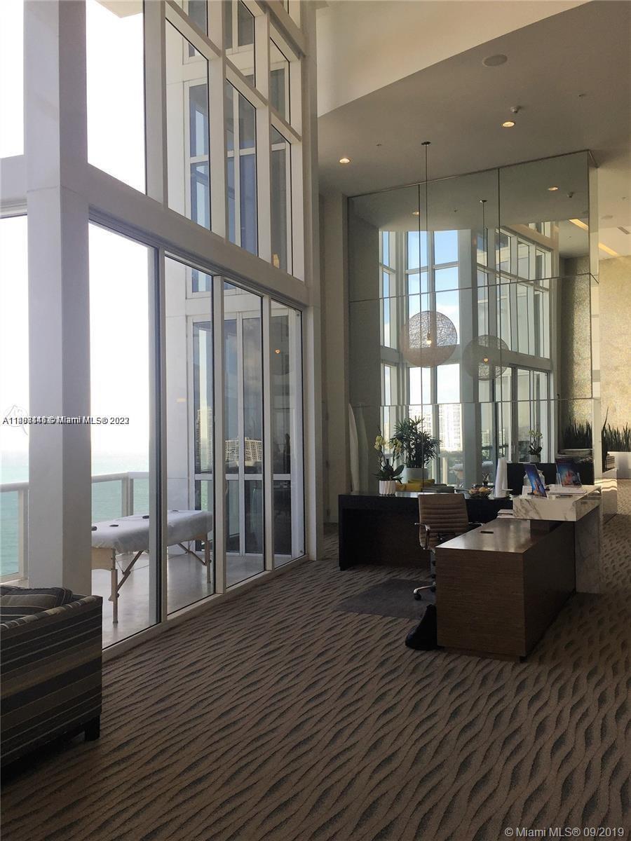 TRUMP ROYALE CONDO - Residential Lease