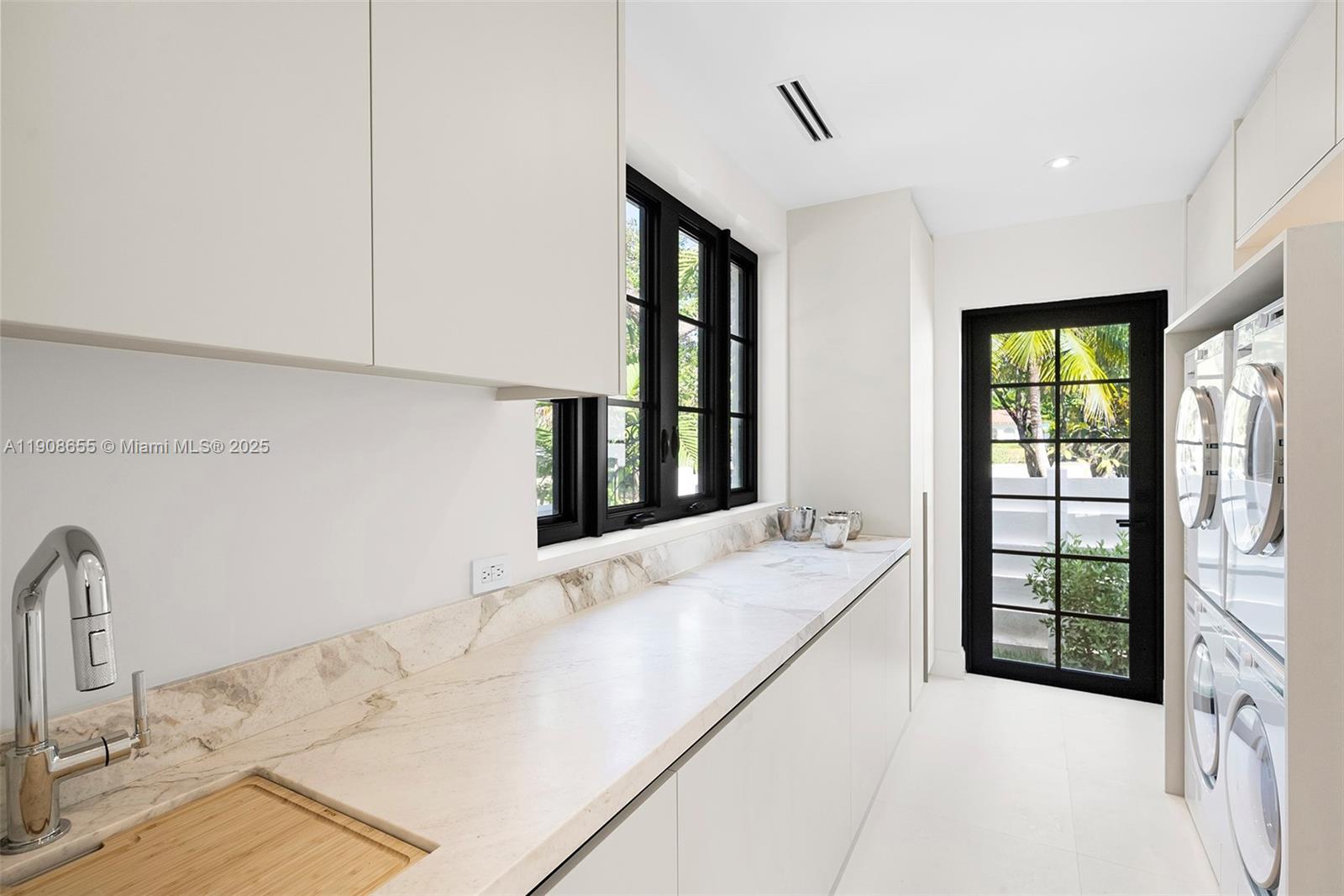 BAYSHORE UNIT 3 - Residential