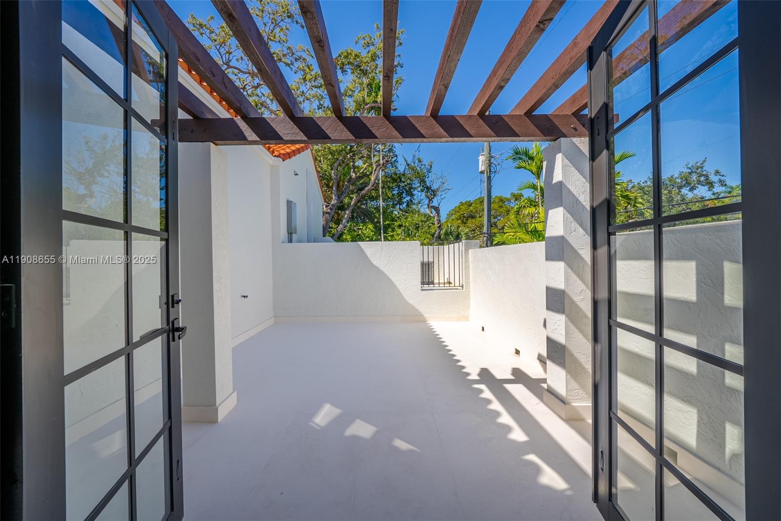 BAYSHORE UNIT 3 - Residential