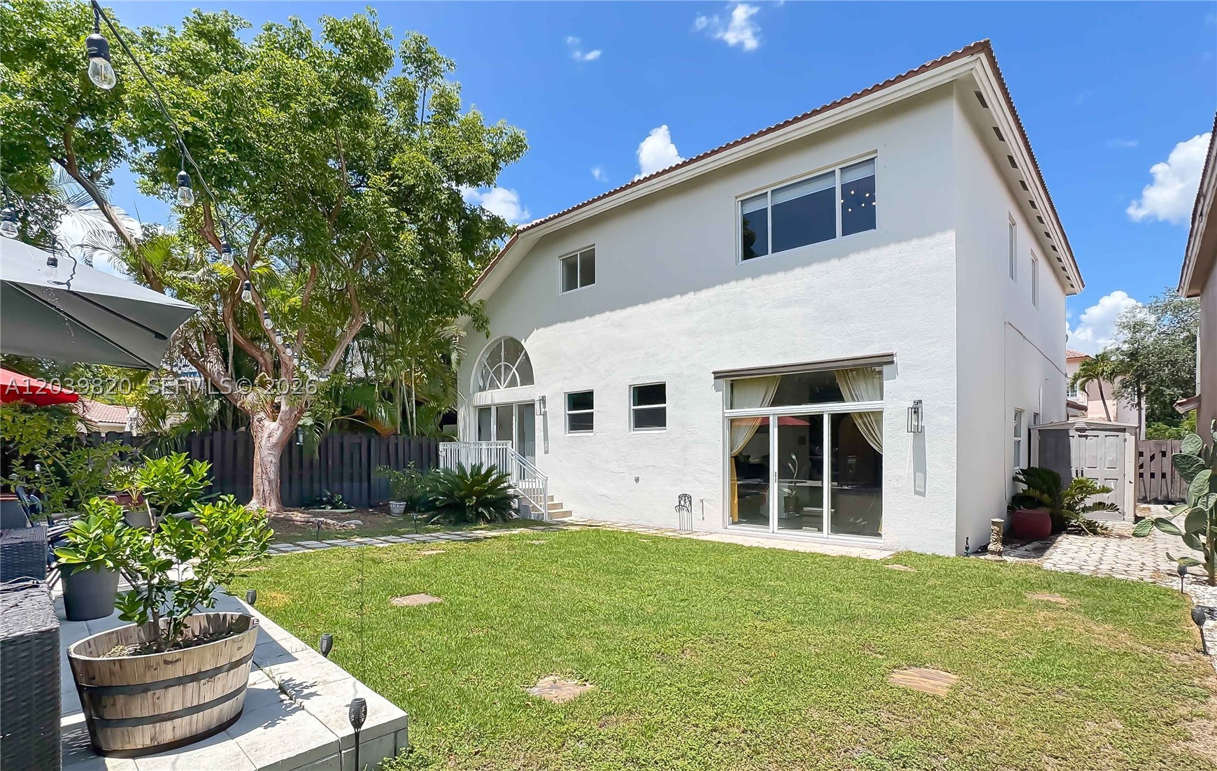 DORAL ISLES-ANTILLES - Residential