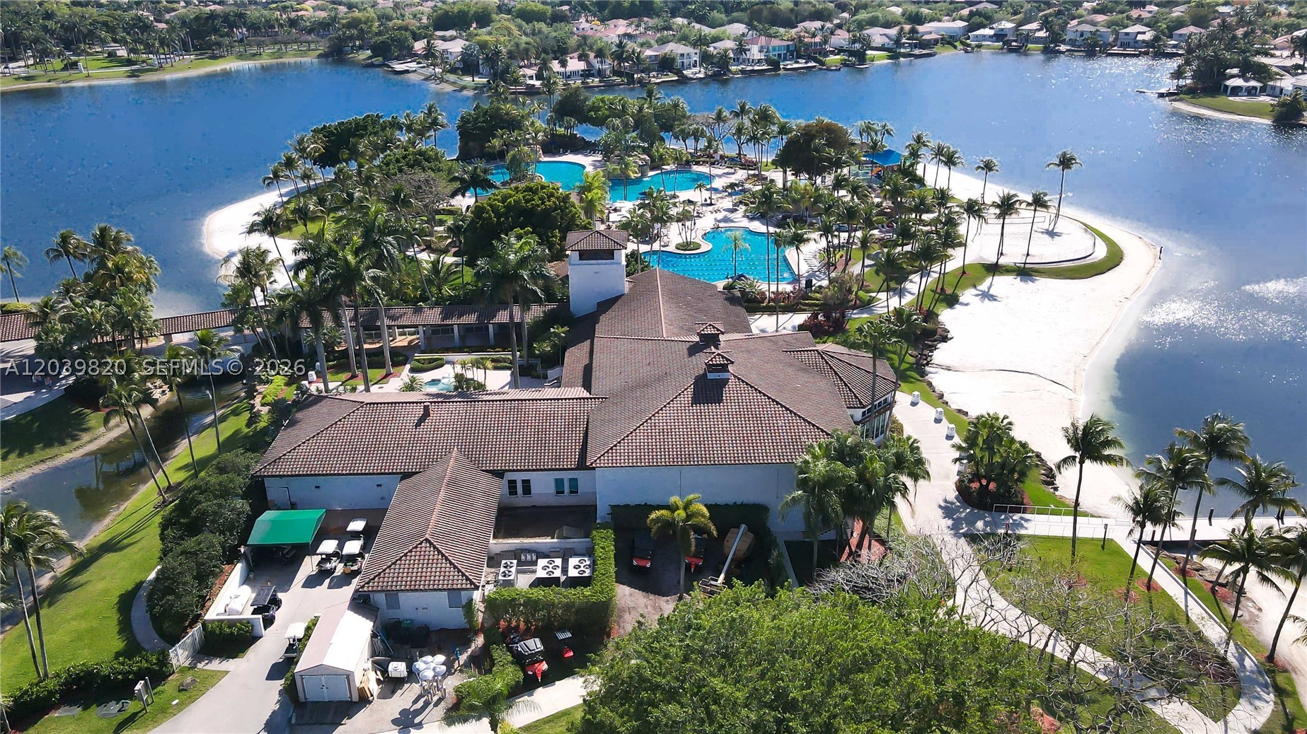 DORAL ISLES-ANTILLES - Residential