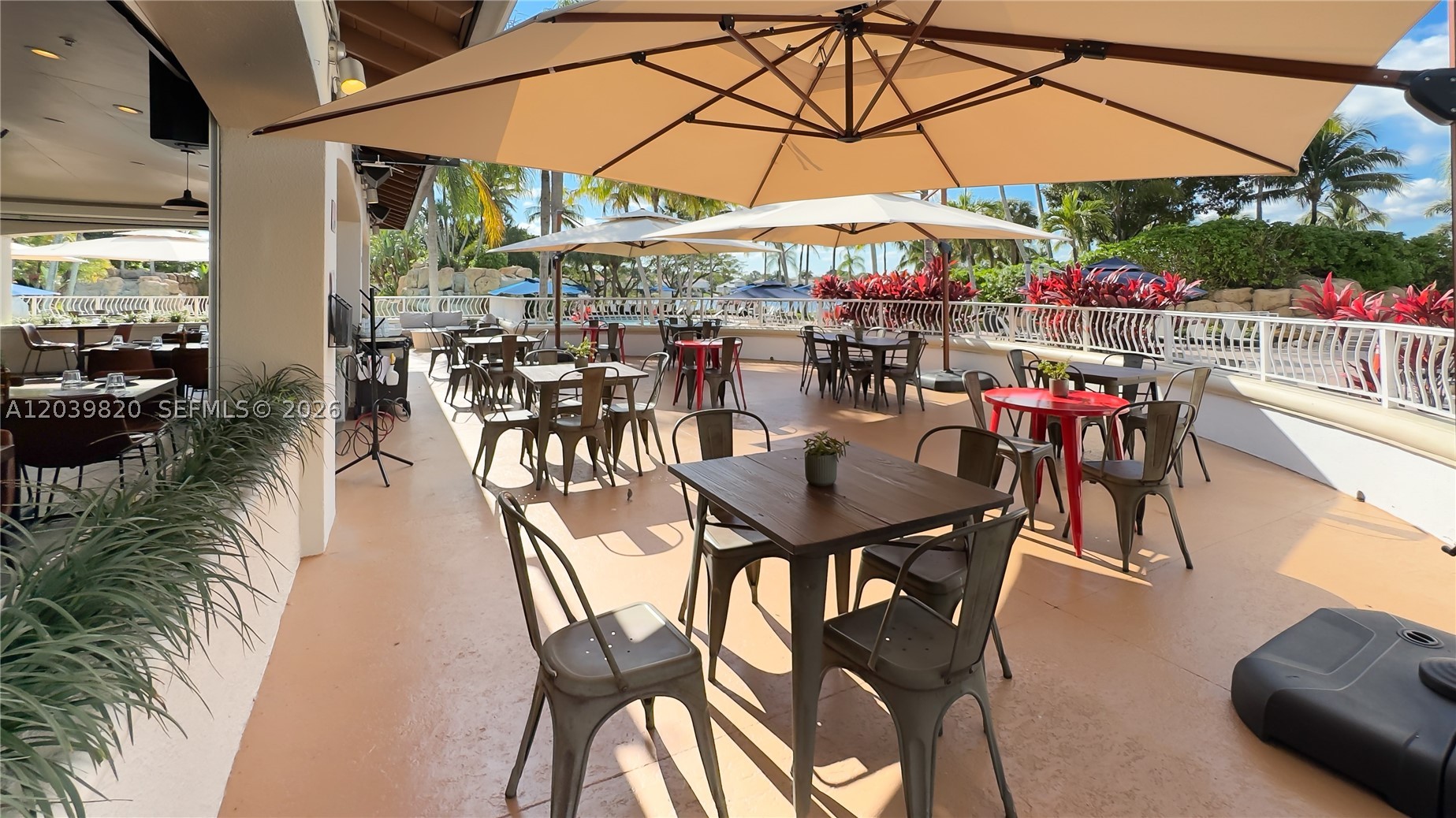 DORAL ISLES-ANTILLES - Residential