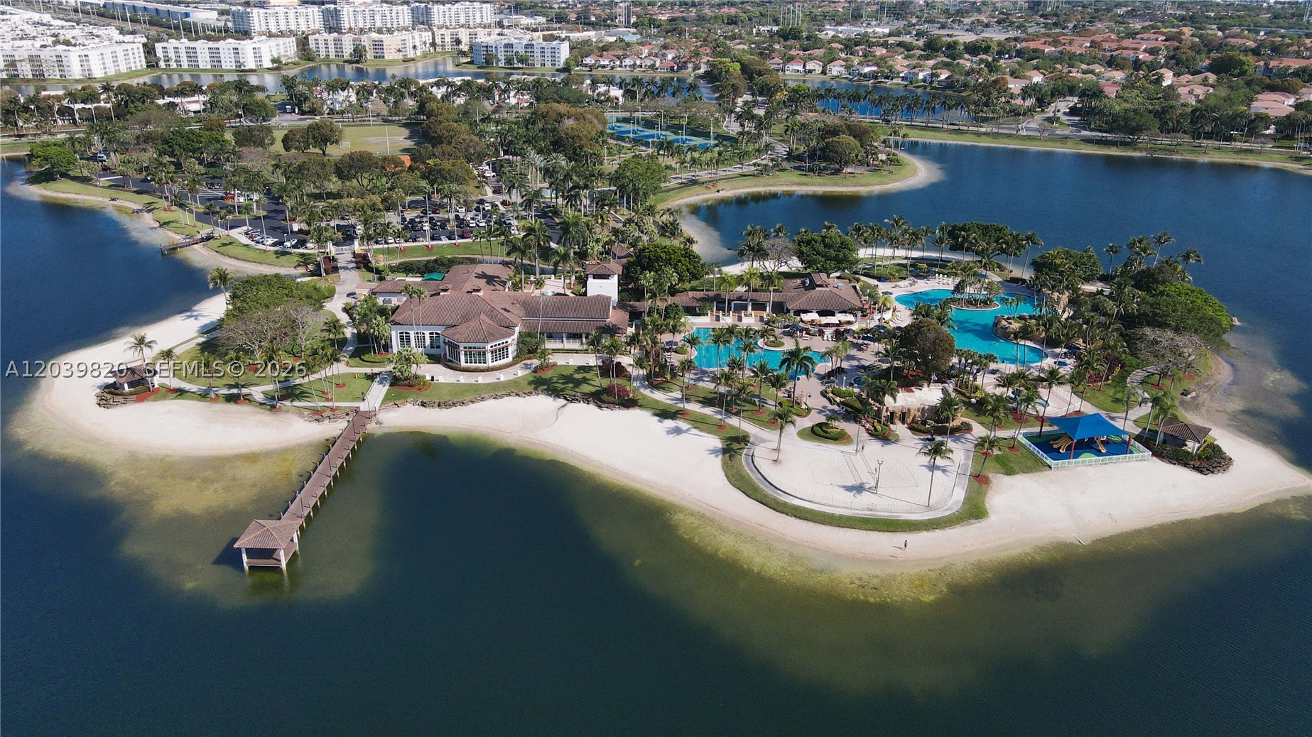 DORAL ISLES-ANTILLES - Residential