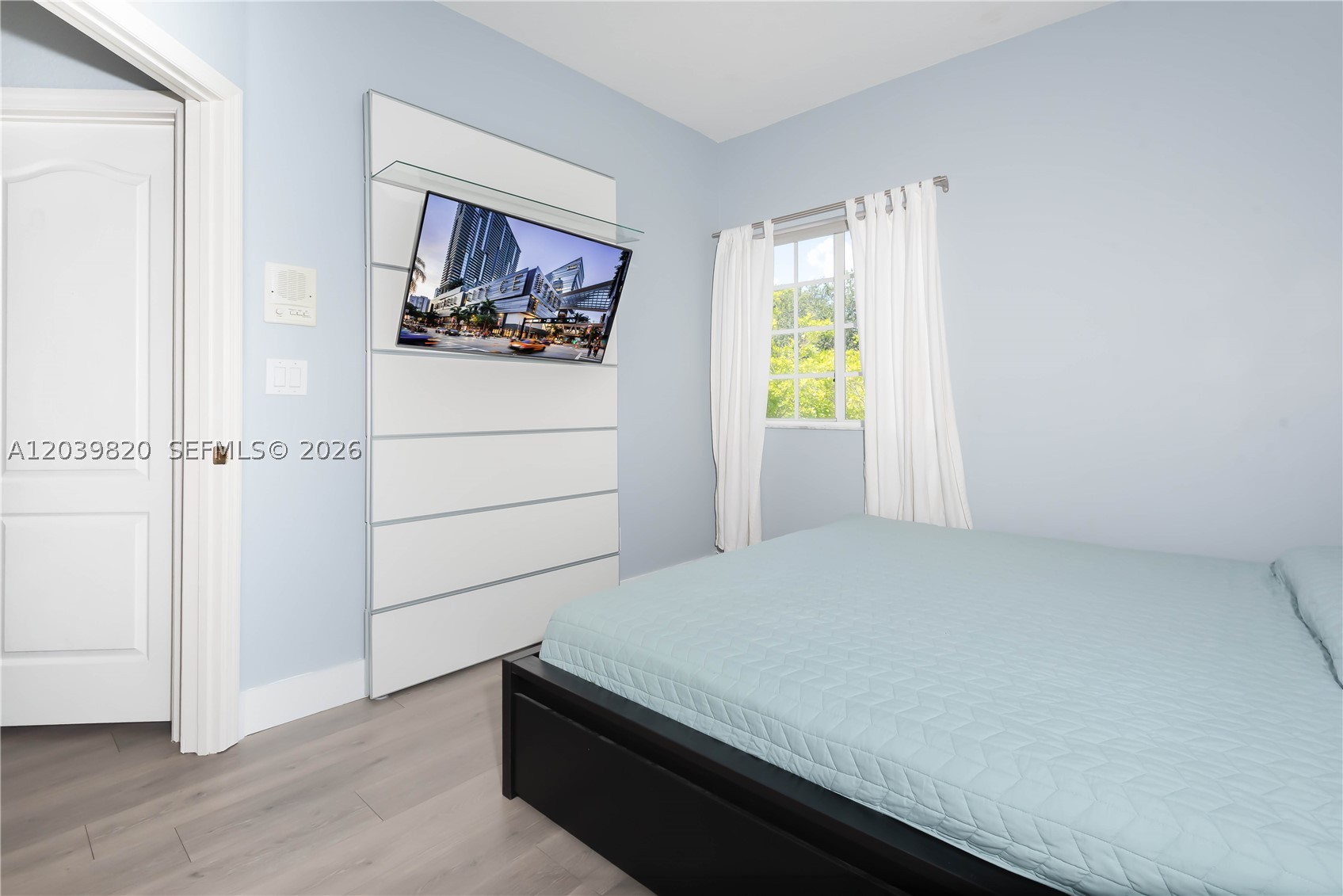 DORAL ISLES-ANTILLES - Residential