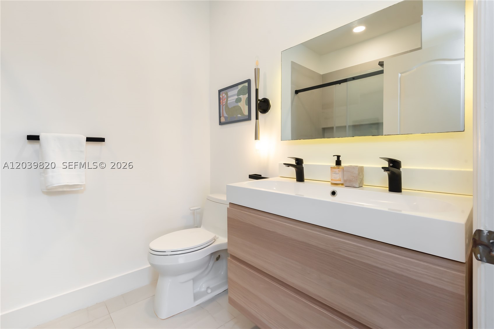 DORAL ISLES-ANTILLES - Residential