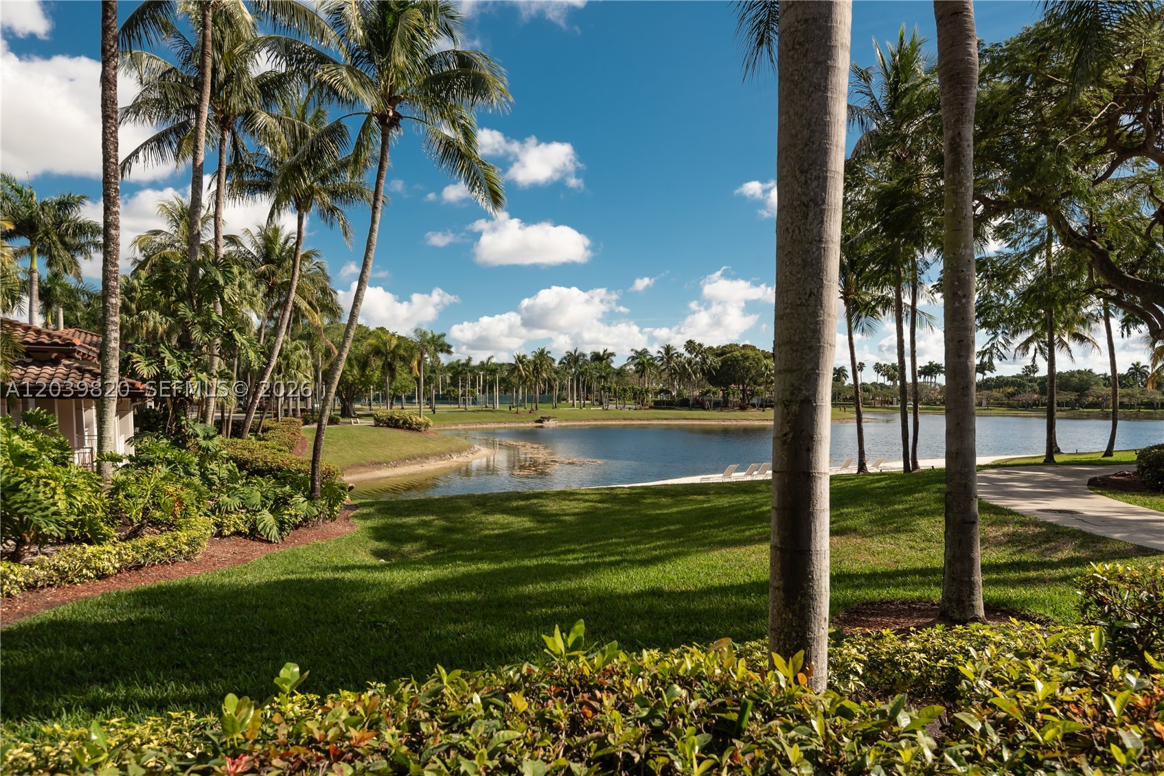 DORAL ISLES-ANTILLES - Residential