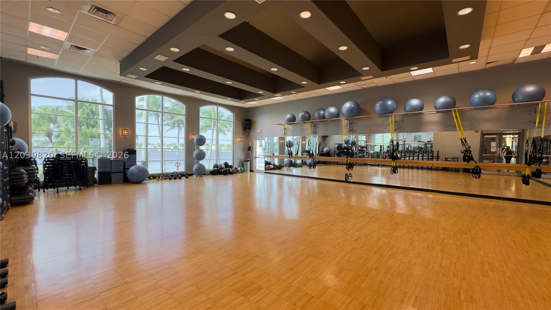 DORAL ISLES-ANTILLES - Residential