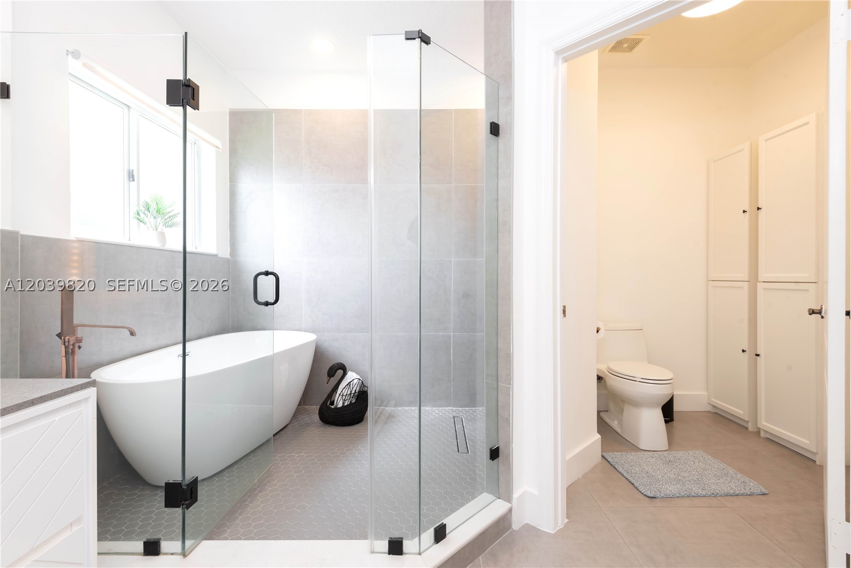 DORAL ISLES-ANTILLES - Residential