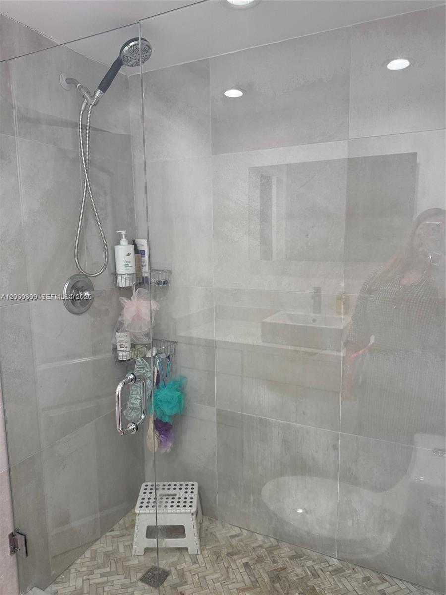 CUTLER RIDGE SEC 7 - Residential