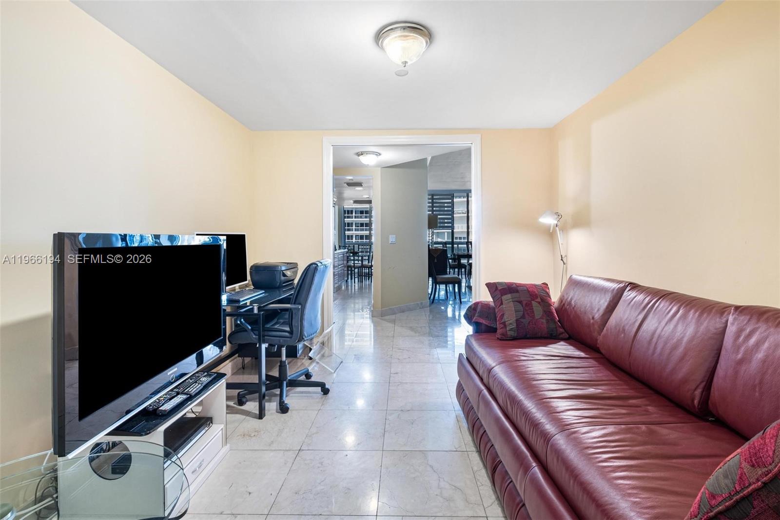 SOLIMAR CONDO - Residential