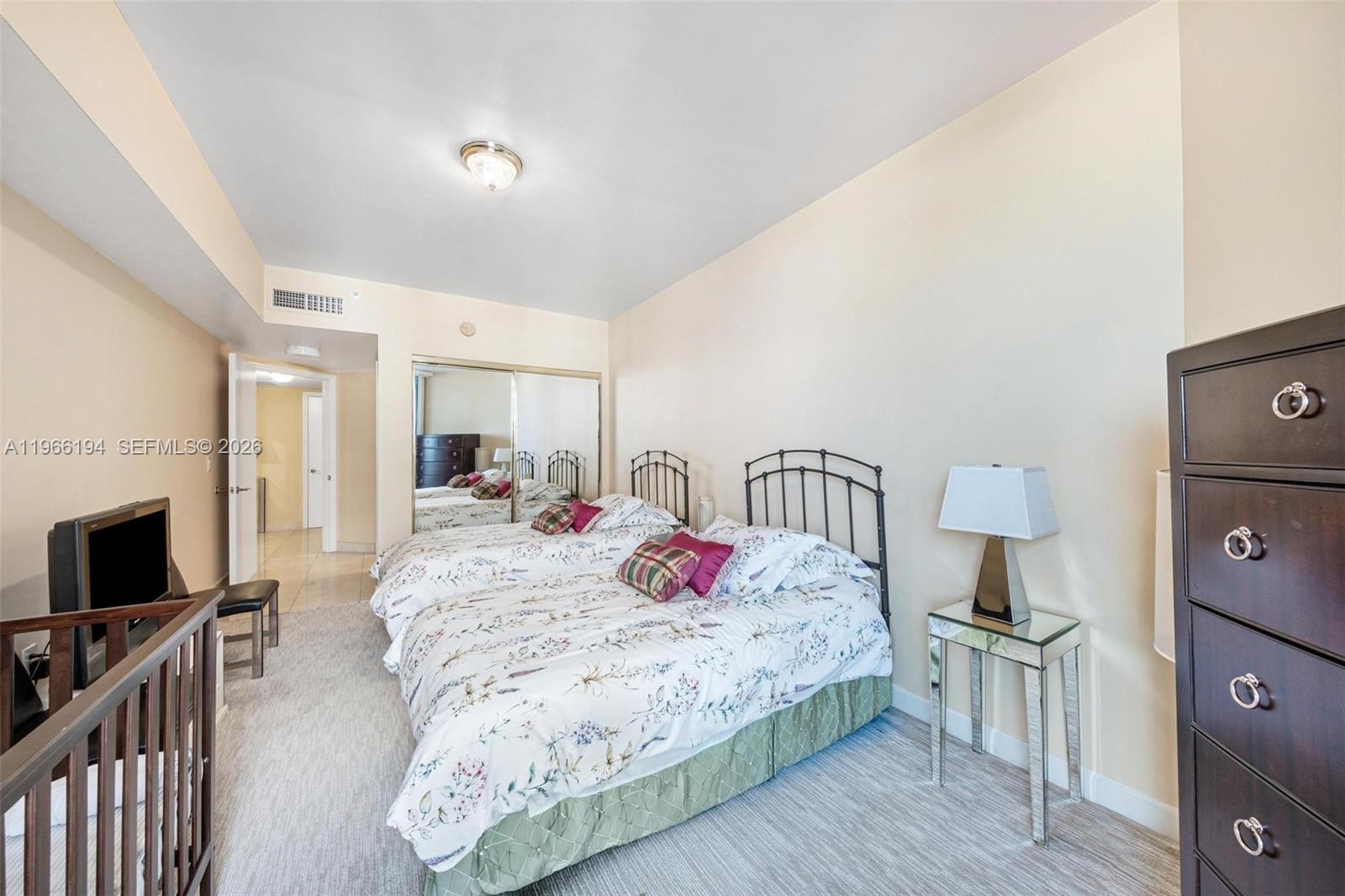 SOLIMAR CONDO - Residential