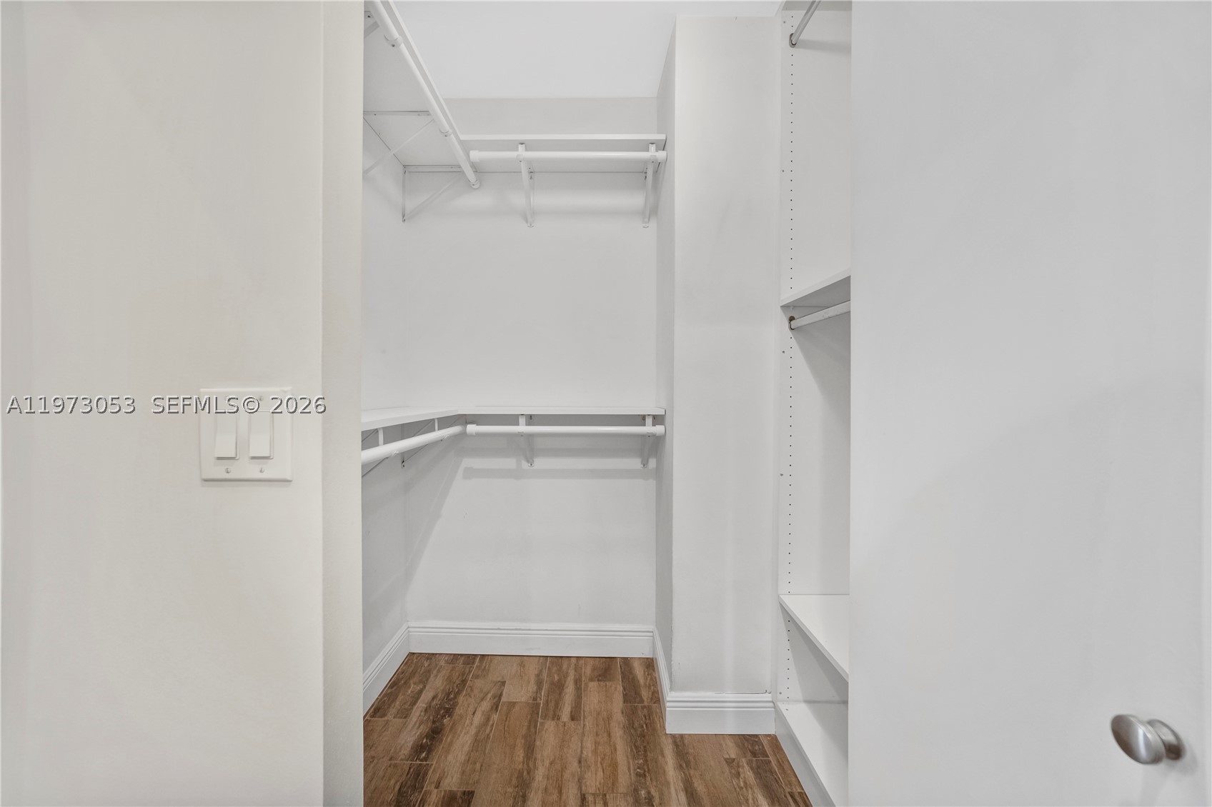 CHELSEA II - Residential