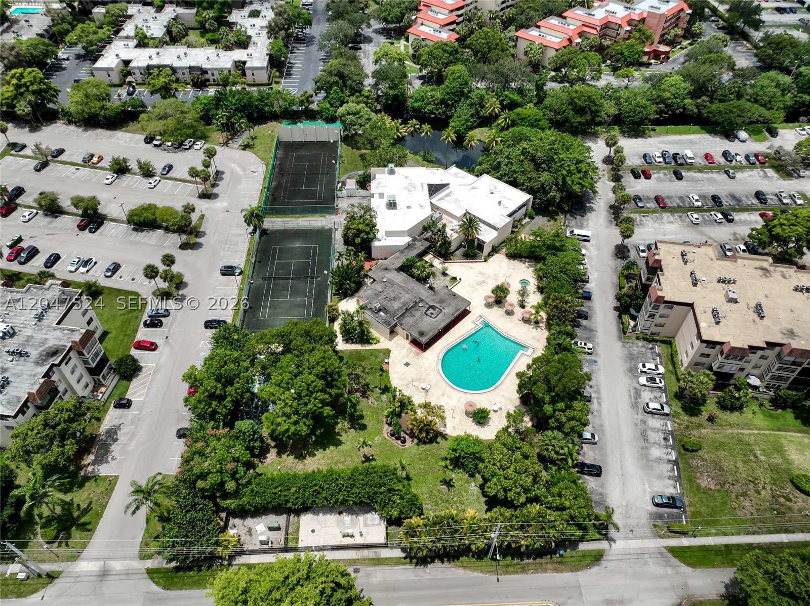 OMEGA CONDO NO 2 - Residential