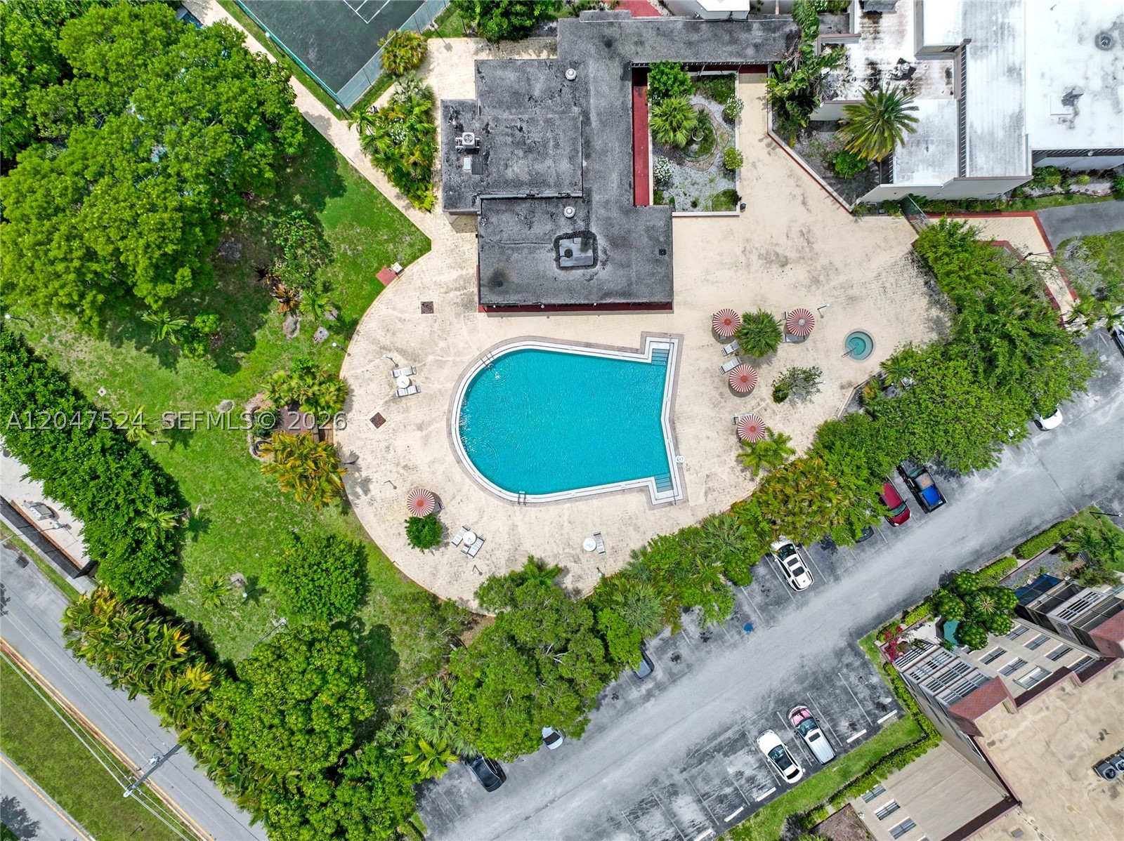 OMEGA CONDO NO 2 - Residential