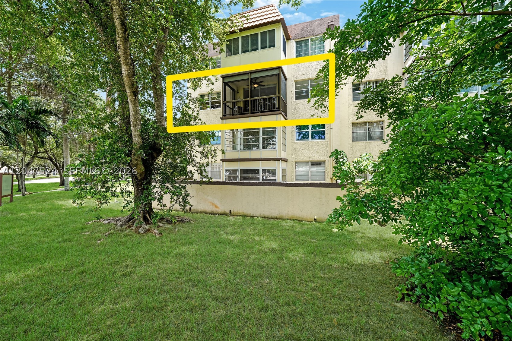 OMEGA CONDO NO 2 - Residential