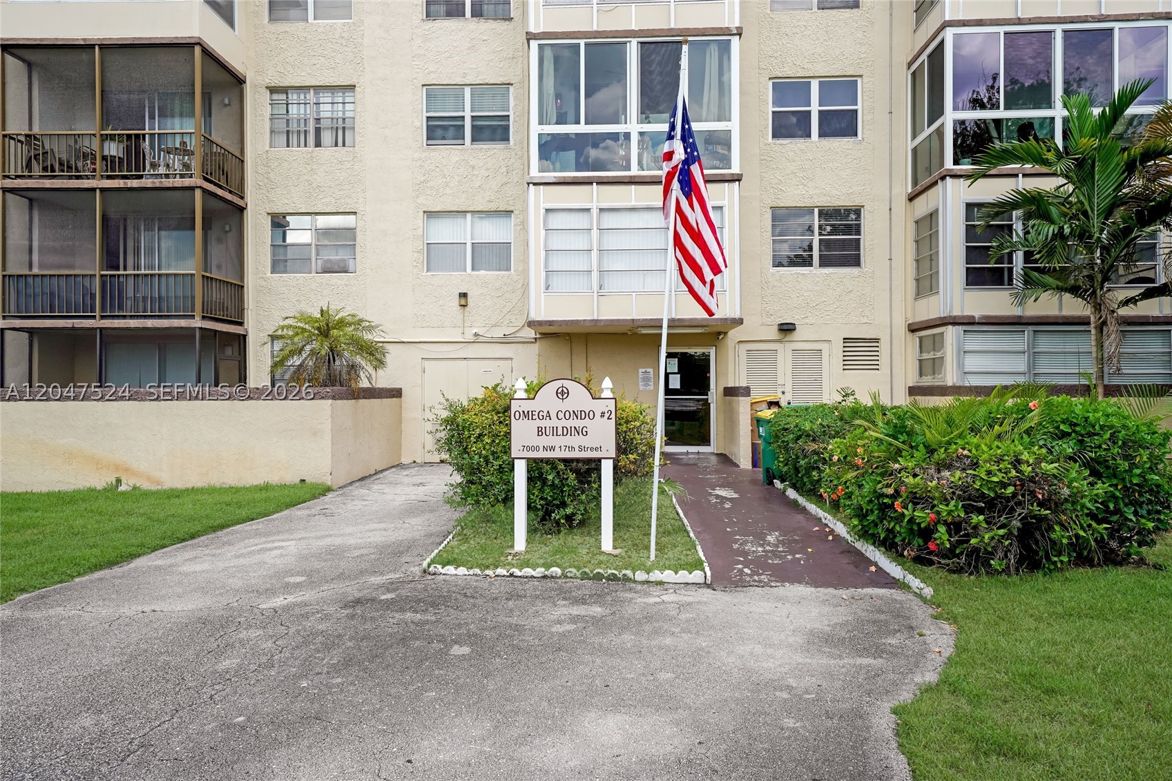OMEGA CONDO NO 2 - Residential
