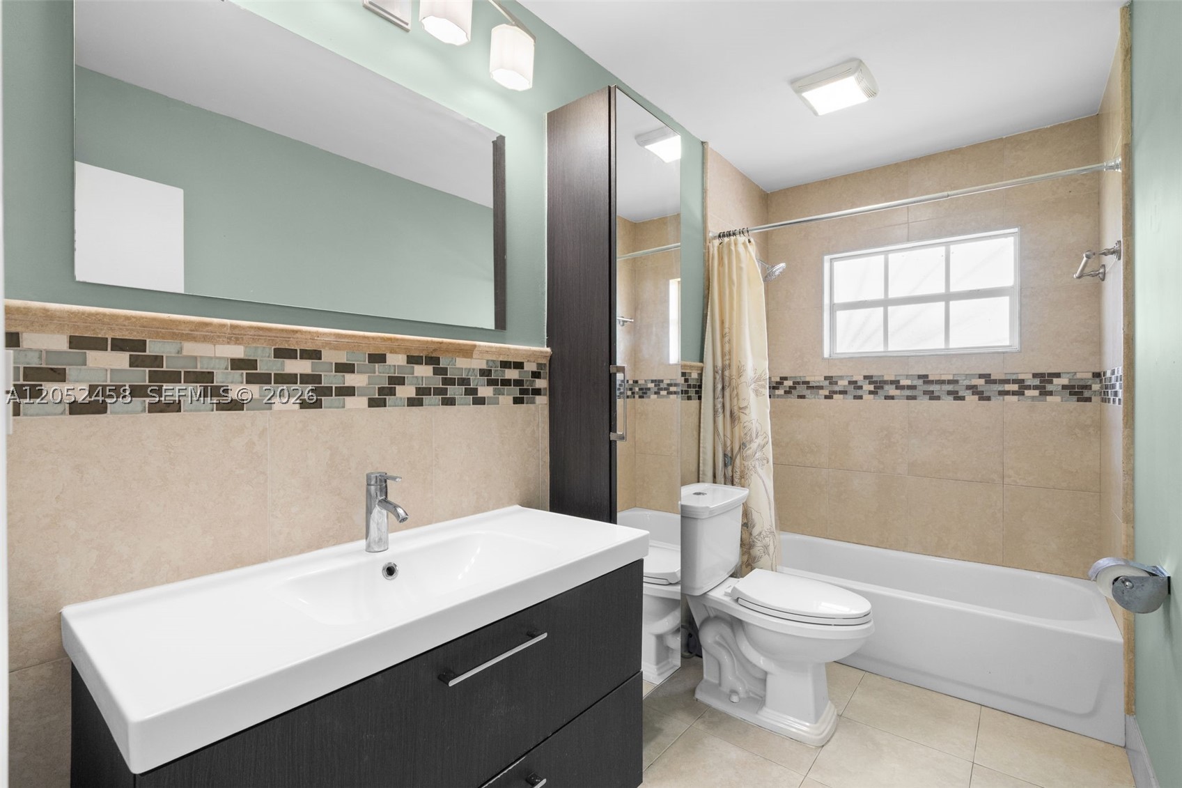 FAIRWAY ESTATES SEC SIX - Residential