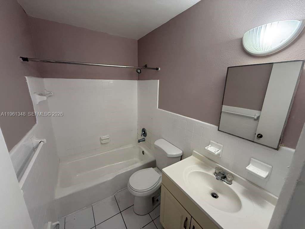 TOWN COLONY CONDO - Residential Lease