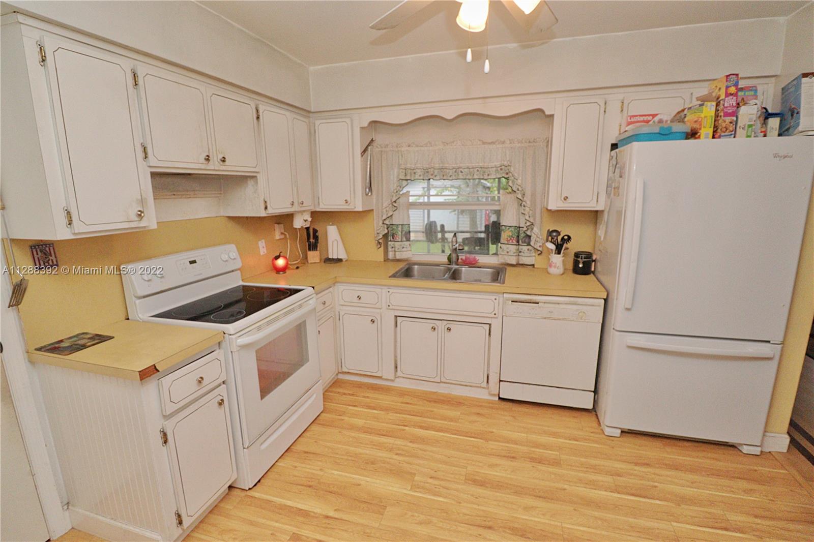 BOULEVARD HEIGHTS SEC 9 6 - Residential