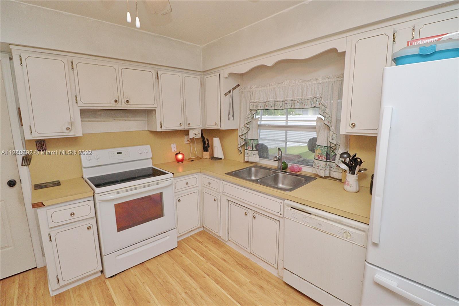 BOULEVARD HEIGHTS SEC 9 6 - Residential
