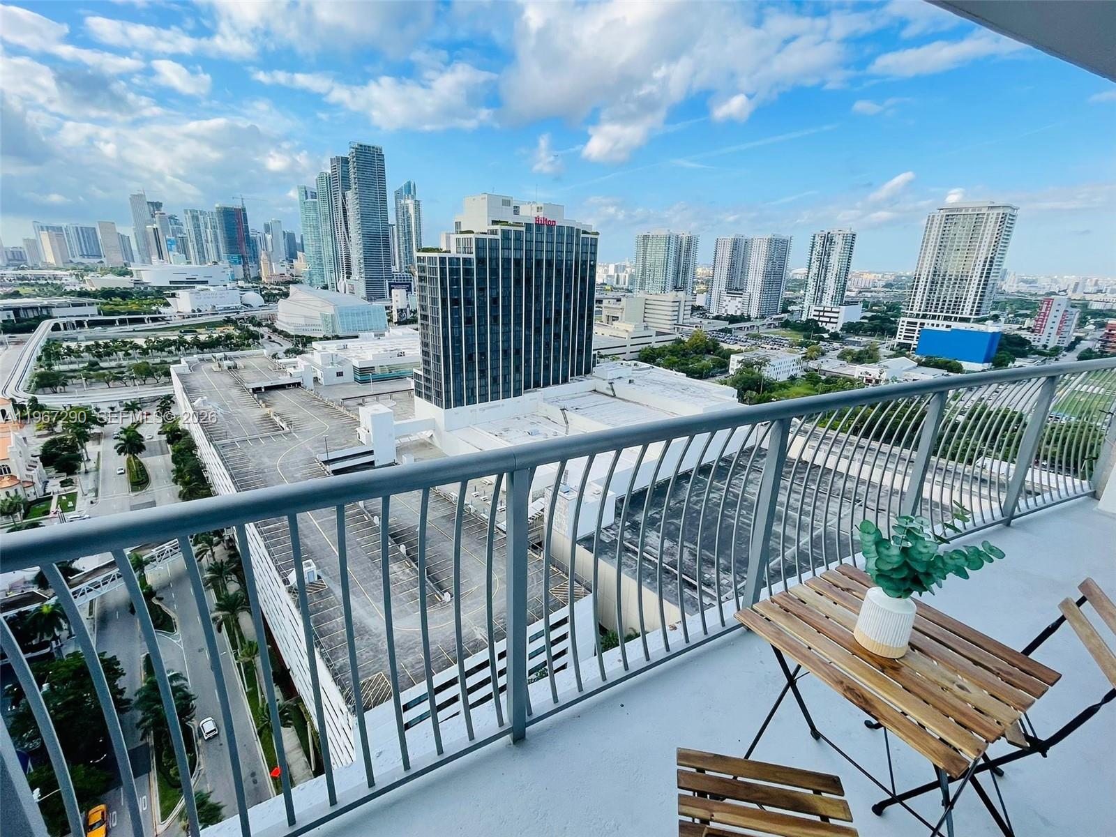 OPERA TOWER CONDO - Residential