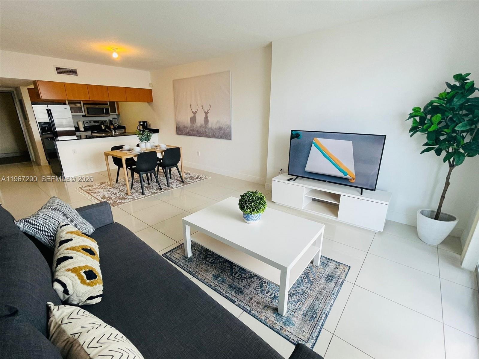 OPERA TOWER CONDO - Residential