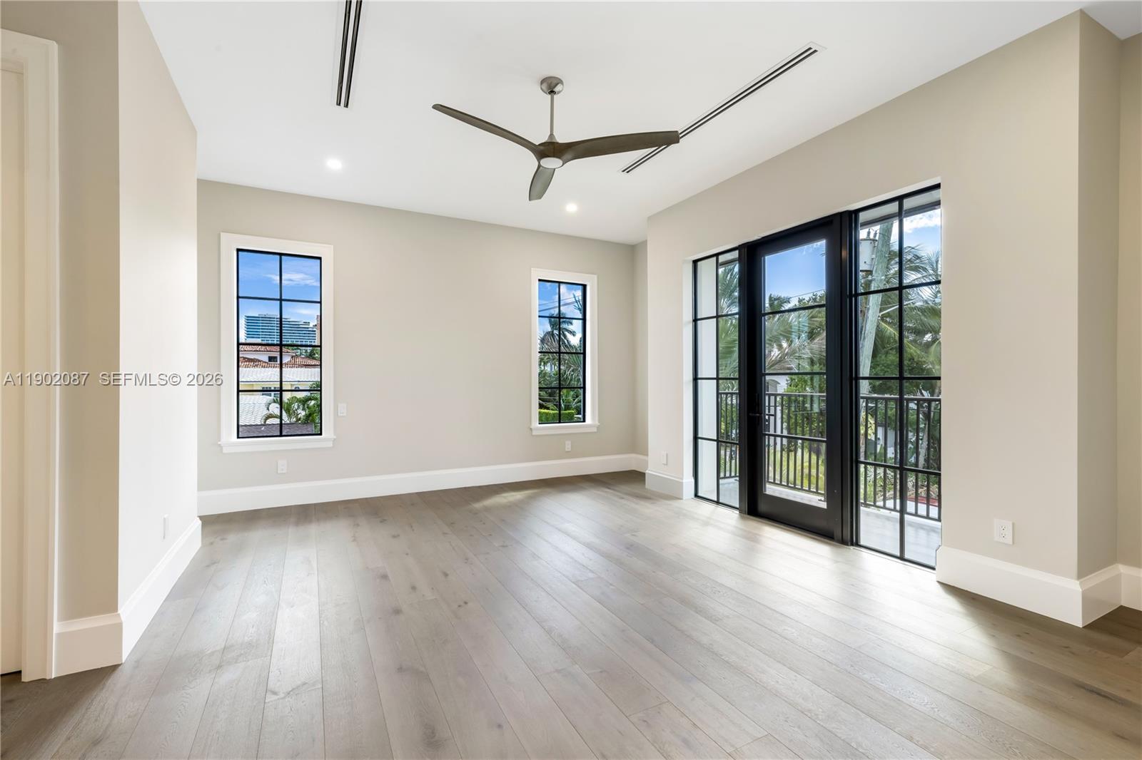 LAUDERDALE SHORES REAMEN - Residential
