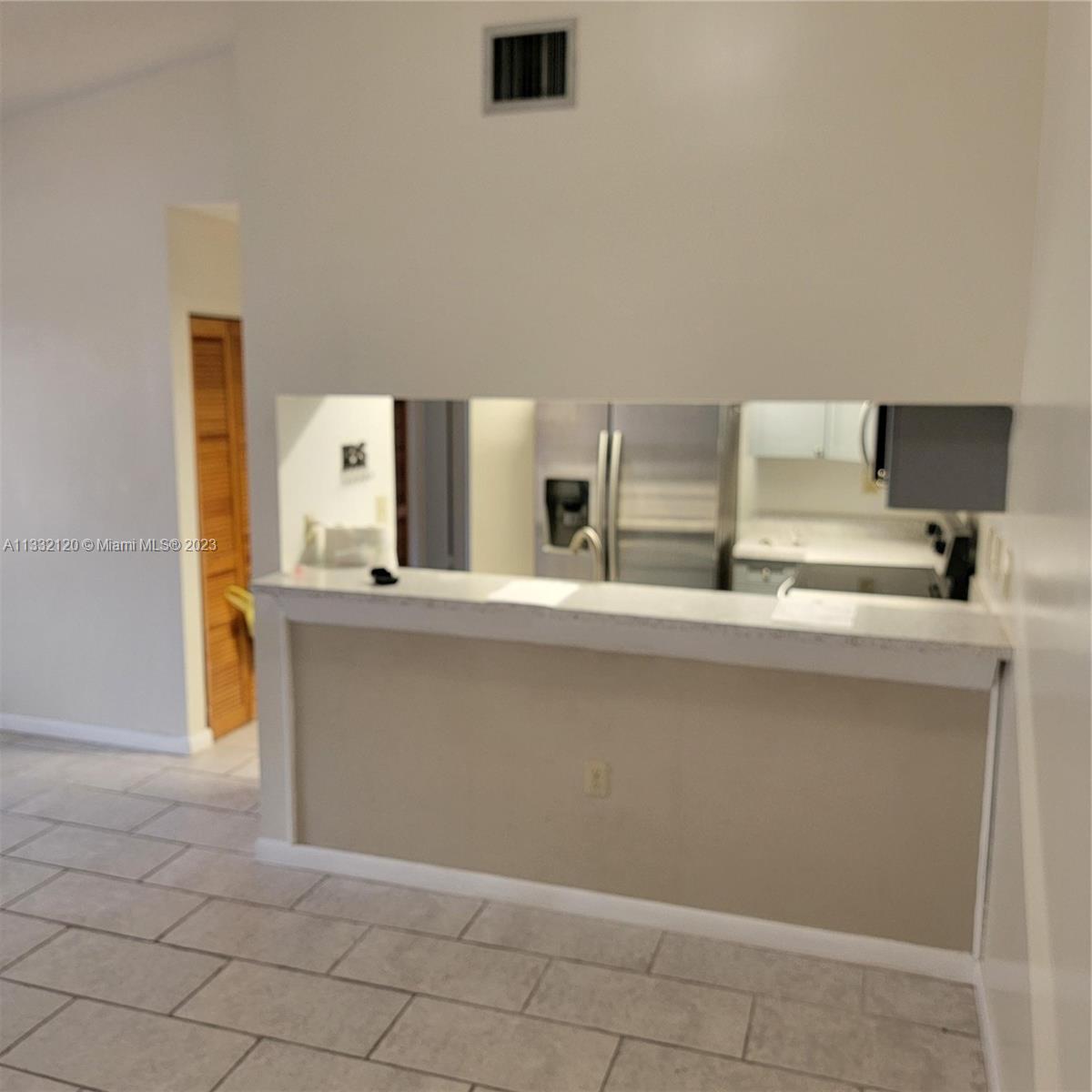KENLAND WALK CONDO II - Residential Lease