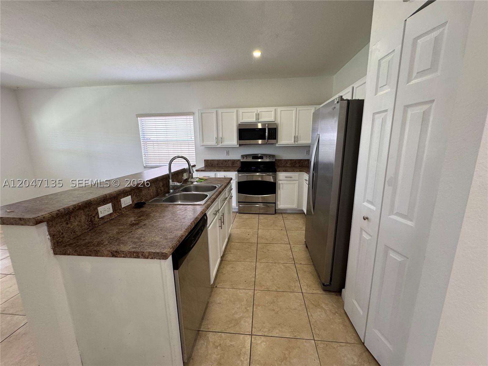 ATLANTIS AT OASIS - Residential Lease