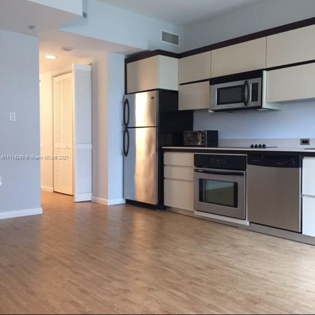 ARTECITY GOVERNOR CONDO - Residential
