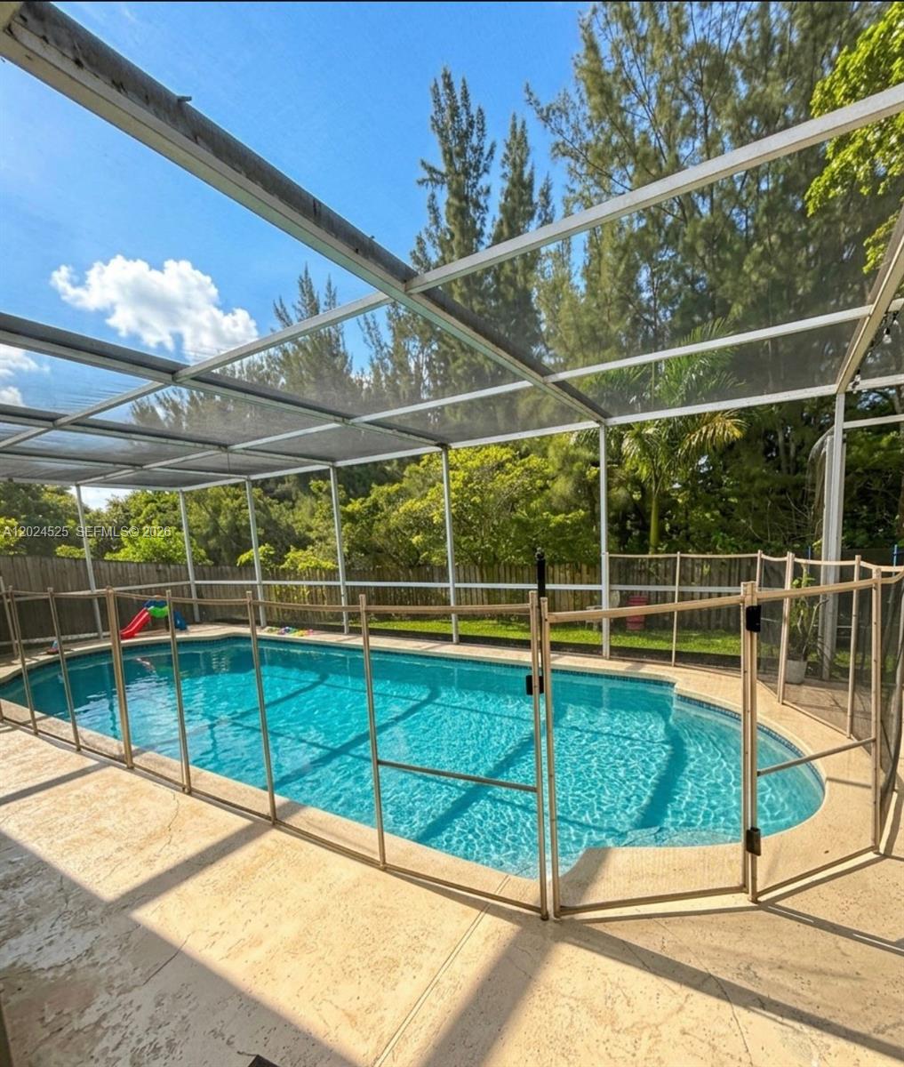 STIRLING LAKE - Residential Lease