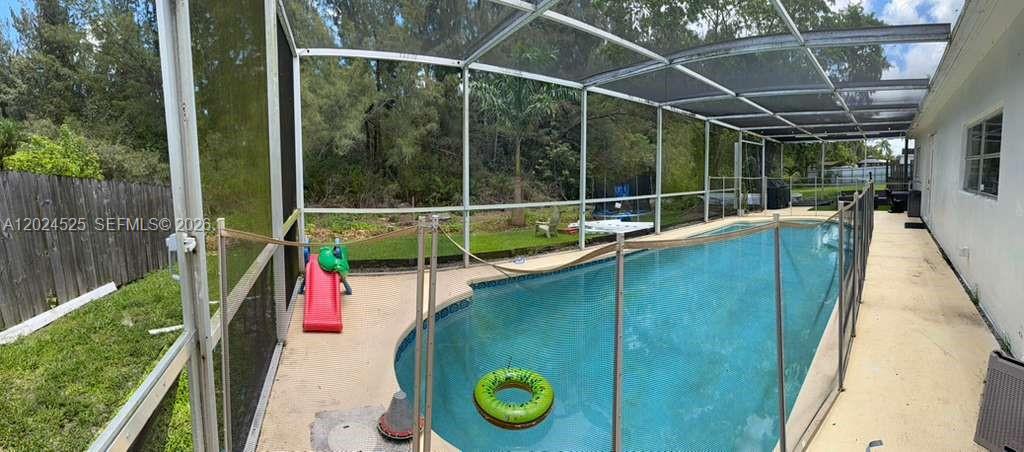 STIRLING LAKE - Residential Lease