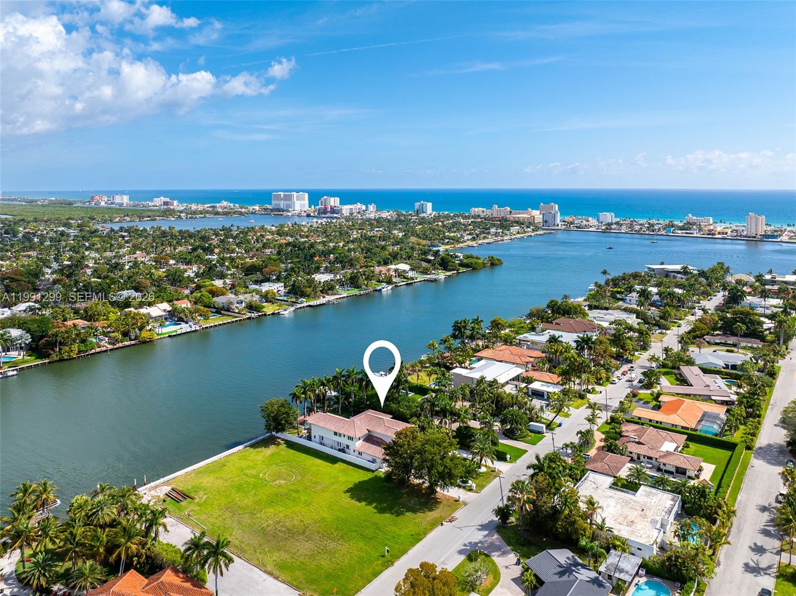 HOLLYWOOD LAKES - Residential
