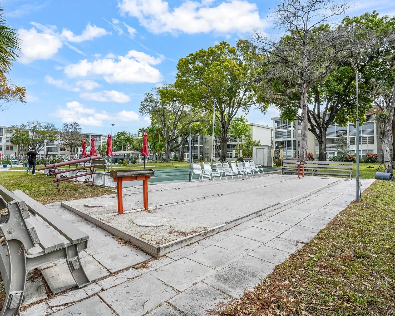CYPRESS CHASE CONDO NO 1 - Residential