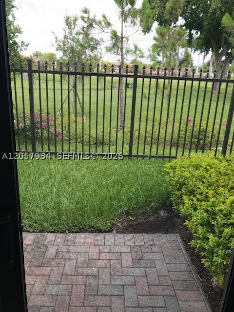 CHAMPION LAKES - Residential