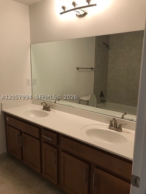CHAMPION LAKES - Residential