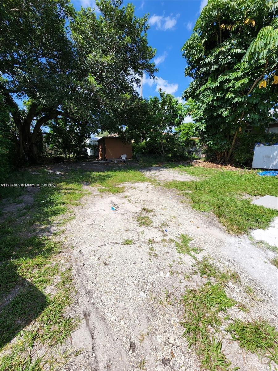 WASHINGTON PARK HALLANDAL - Residential Lease