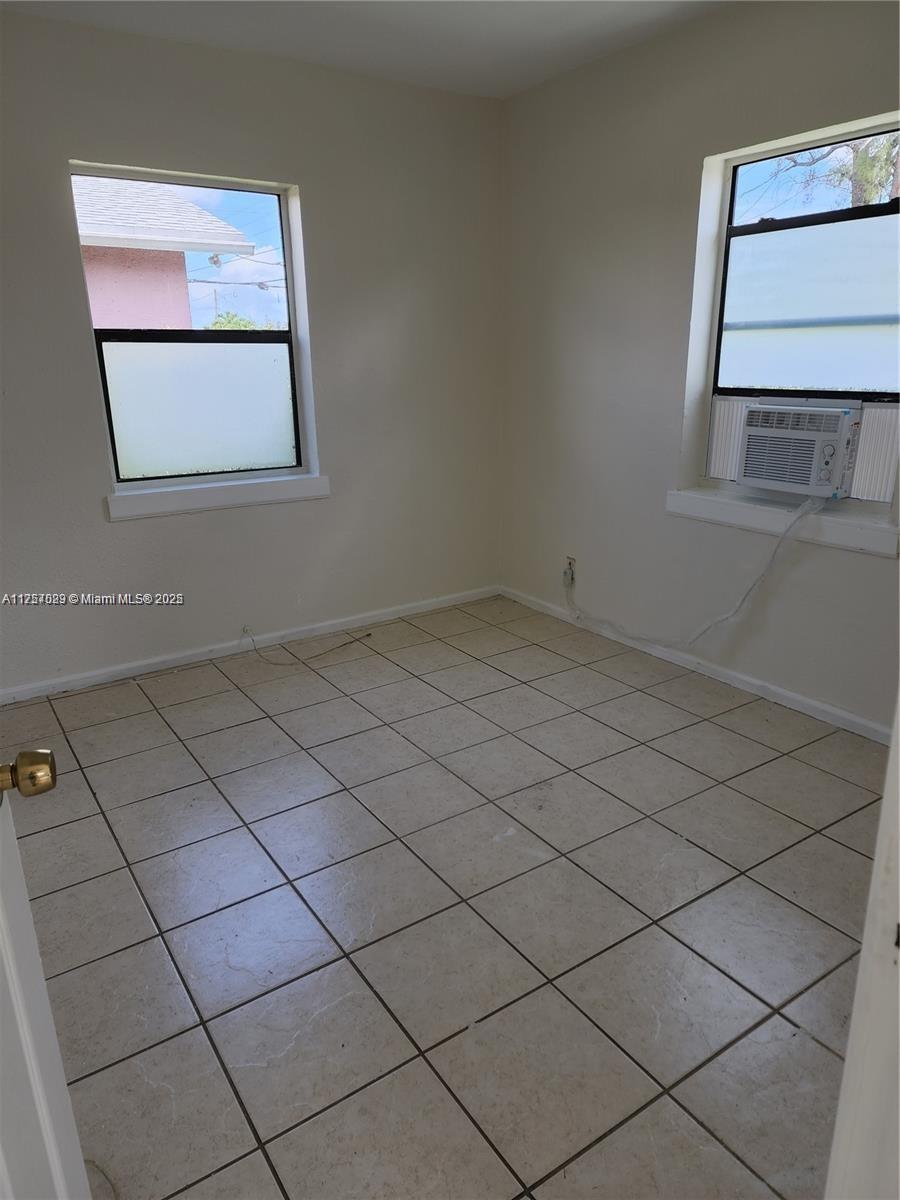 WASHINGTON PARK HALLANDAL - Residential Lease