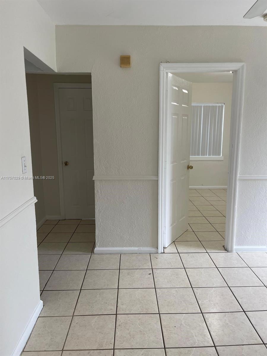 WASHINGTON PARK HALLANDAL - Residential Lease