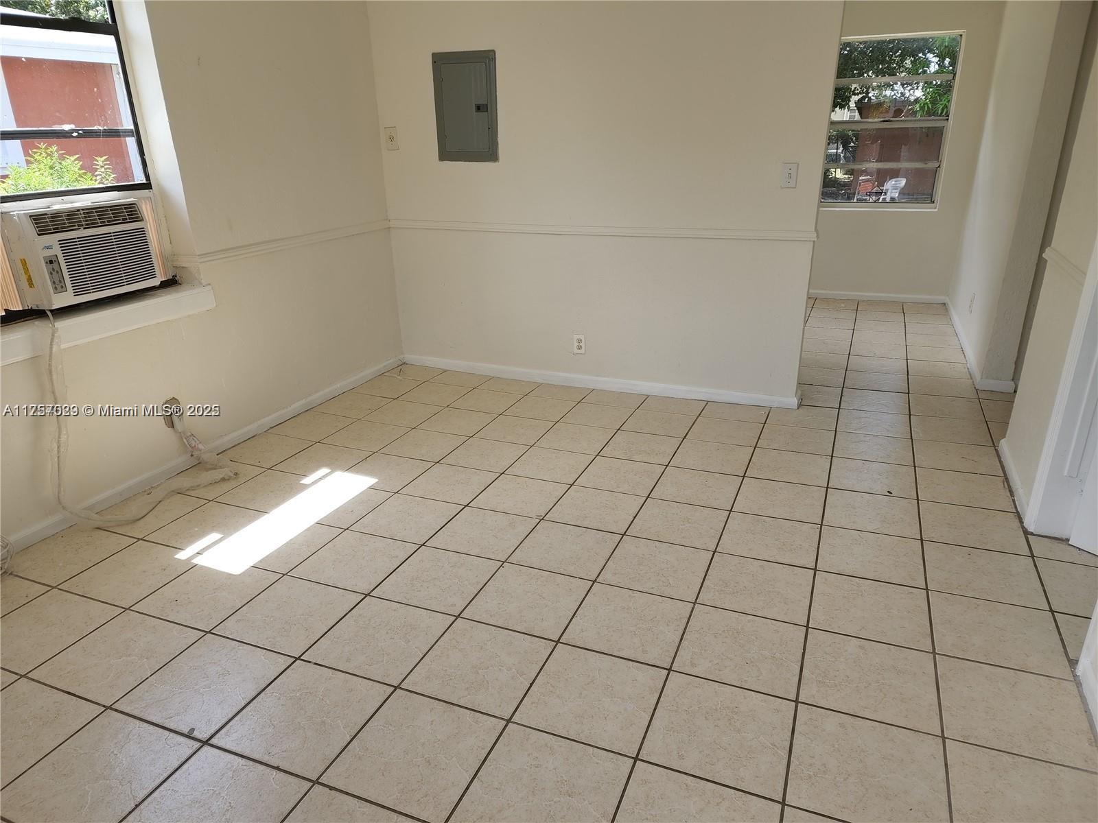 WASHINGTON PARK HALLANDAL - Residential Lease