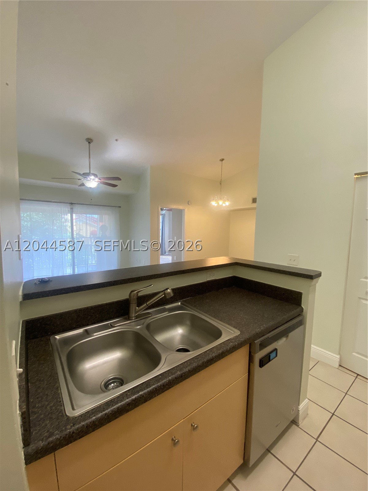 EMERALD ISLE AT LAGUNA LA - Residential