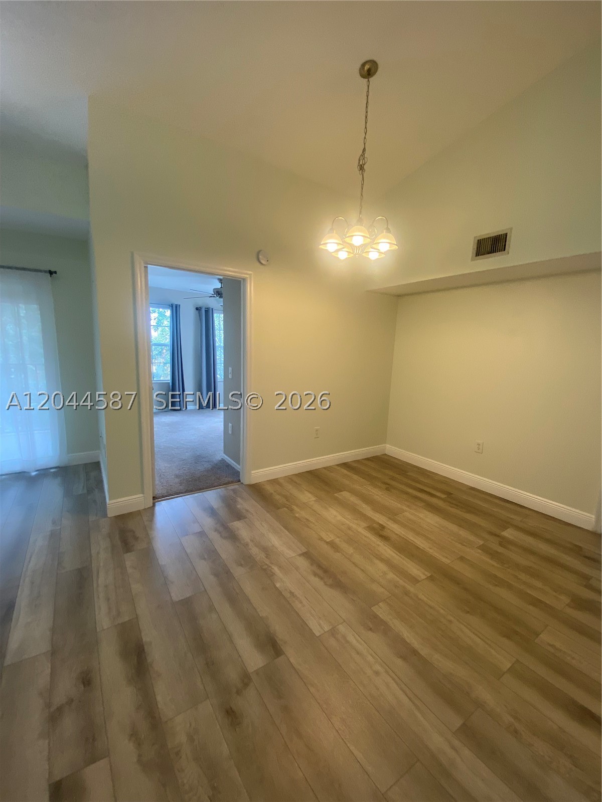 EMERALD ISLE AT LAGUNA LA - Residential