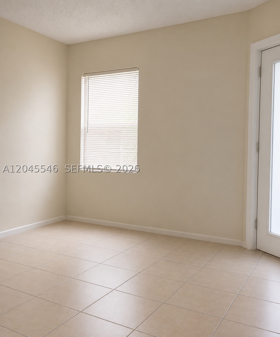 SUMMERBREEZE CONDO - Residential Lease