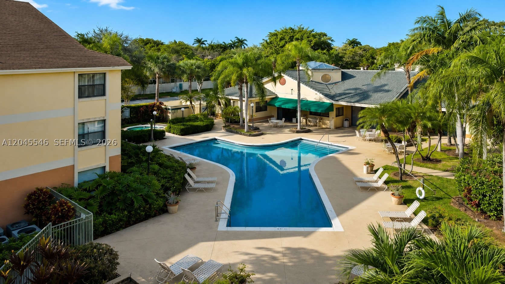 SUMMERBREEZE CONDO - Residential Lease