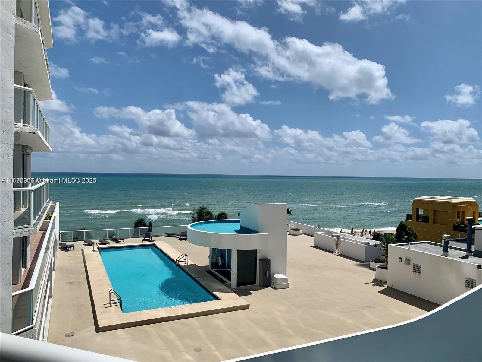 OCEANIA I CONDO - Residential