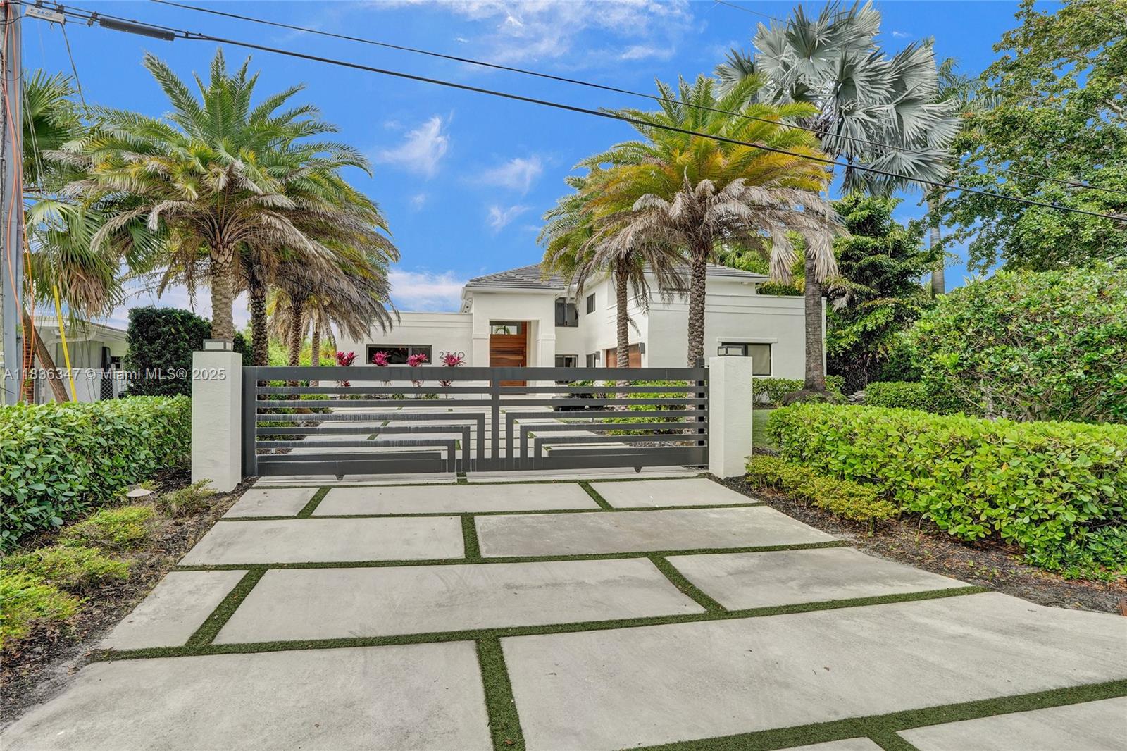 LAUDERDALE ISLES RE-AMEND - Residential