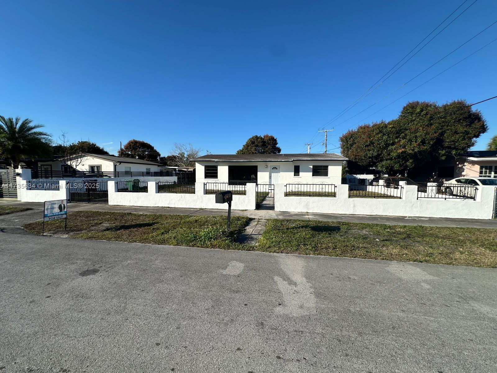 CAROL CITY REV PLAT - Residential