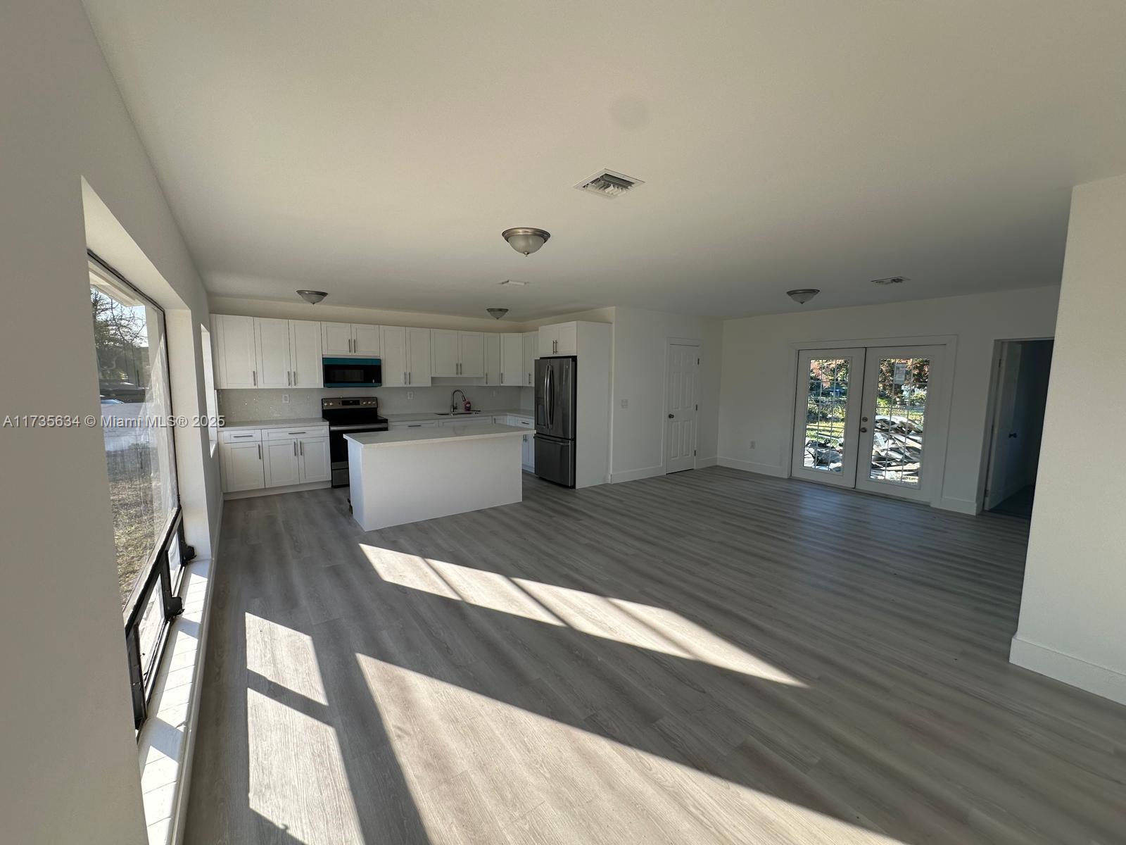 CAROL CITY REV PLAT - Residential