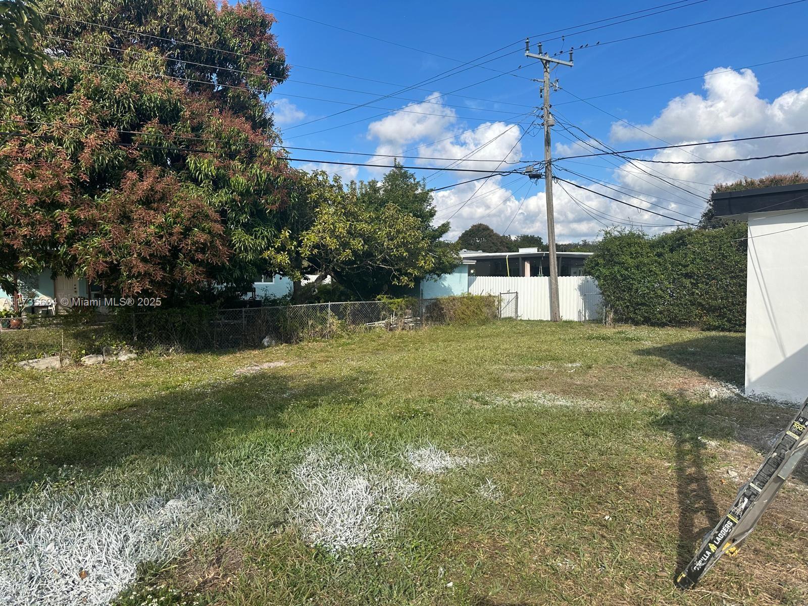 CAROL CITY REV PLAT - Residential